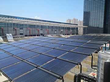 江陰澄星萬豪五星級(jí)酒店太陽能系統(tǒng)